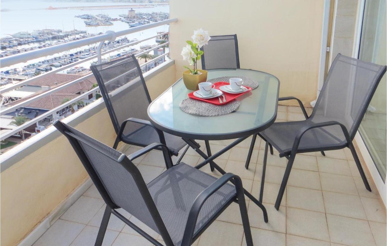 2 Bedroom Stunning Apartment In Торевьиа Экстерьер фото